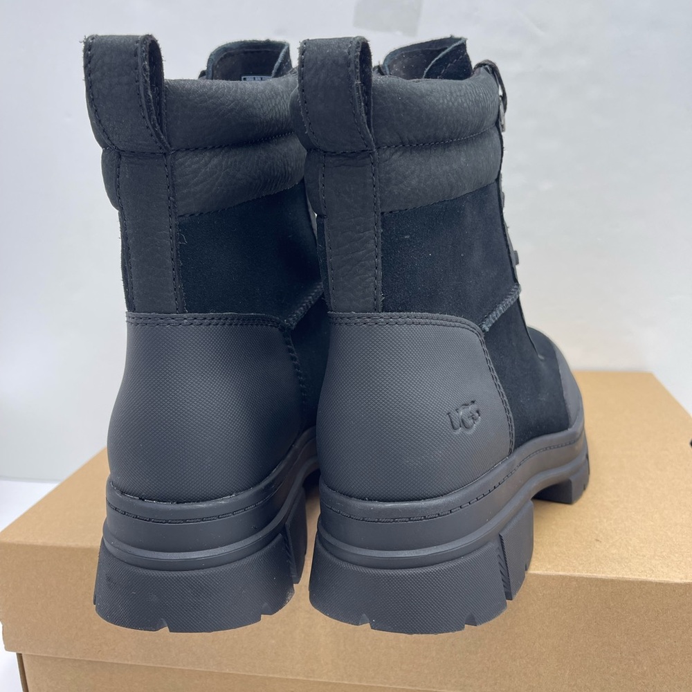 UGG Women's Lace-Up Boot
W / 1174492
W ASHTON WEATHERIZED LACE UP Boots Black - Picture 13 of 16